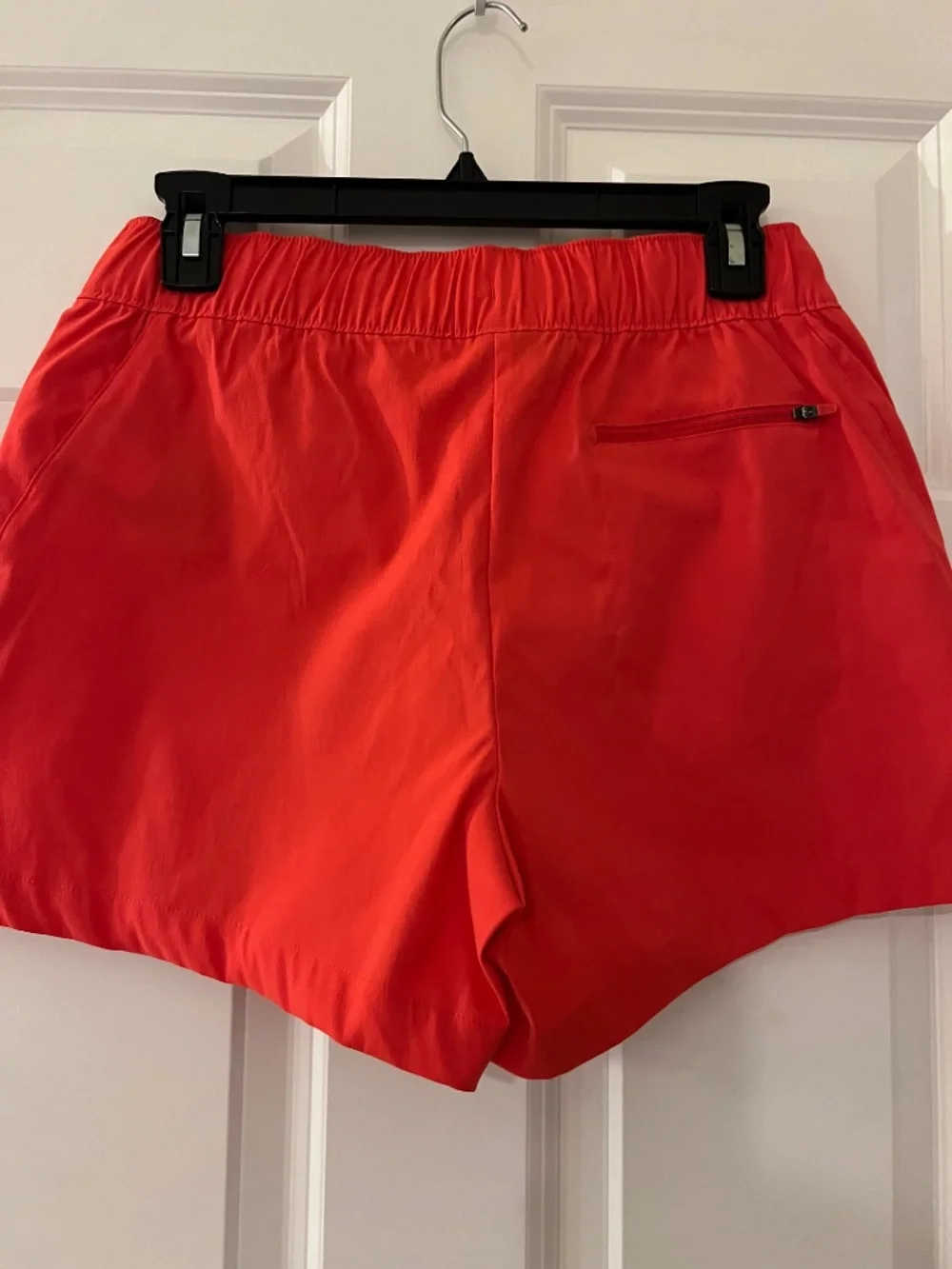The North Face Women’s Red Orange Lightweight Active Shorts Size S